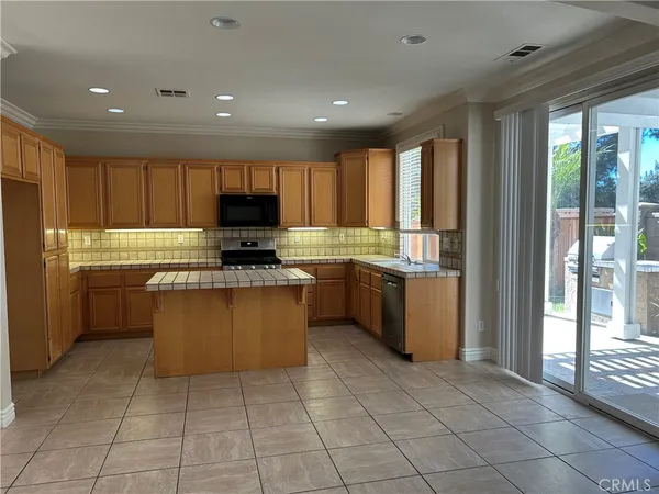 $3,499 | 40531 Chantemar Way, Temecula, CA 92591