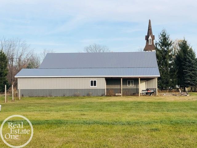 6737 Fargo Road Avoca, MI 48006 - Photo 6 of 27 50032314-5.JPG