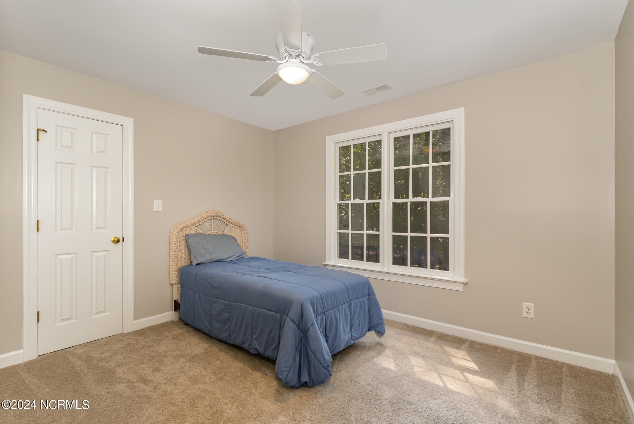 2512 Sunnystone Way Raleigh, NC 27613 - Photo 37 of 49 021_img_2984-edit
