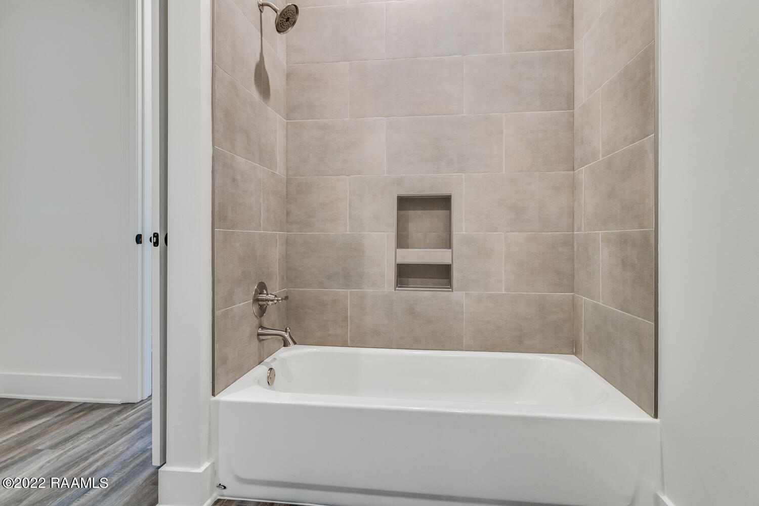 711 East Main Street, Unit 500 Broussard, LA 70518 - Photo 11 of 20 711 E Main Updated-9