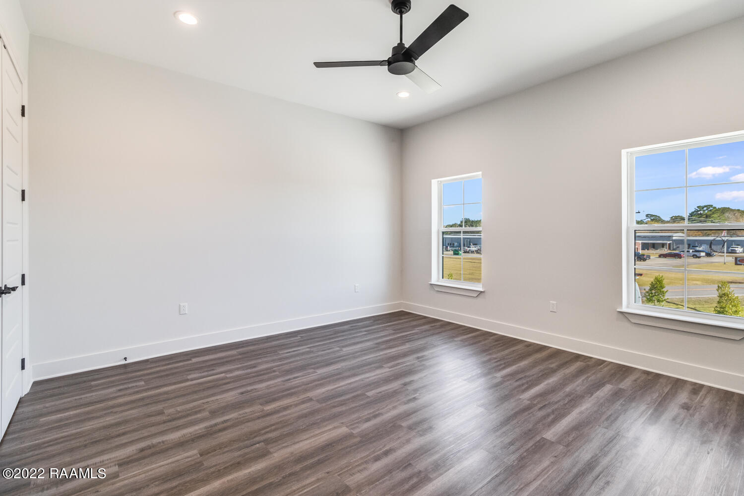 711 East Main Street, Unit 500 Broussard, LA 70518 - Photo 12 of 20 711 E Main Updated-12