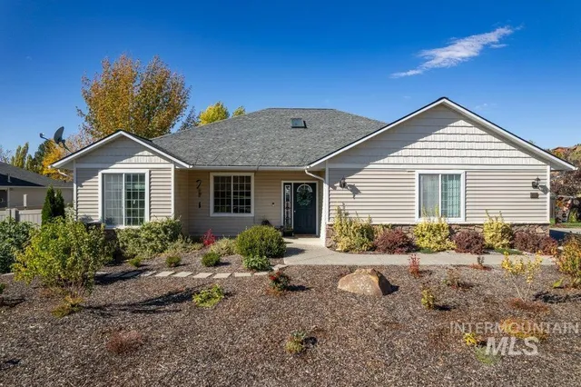 $562,000 | 865 Fairview Drive, Moscow, ID 83843