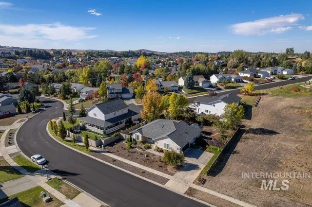 $562,000 | 865 Fairview Drive, Moscow, ID 83843