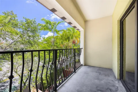 $1,010,000 | 3204 Bird Avenue, Unit 108, Coconut Grove, FL 33133