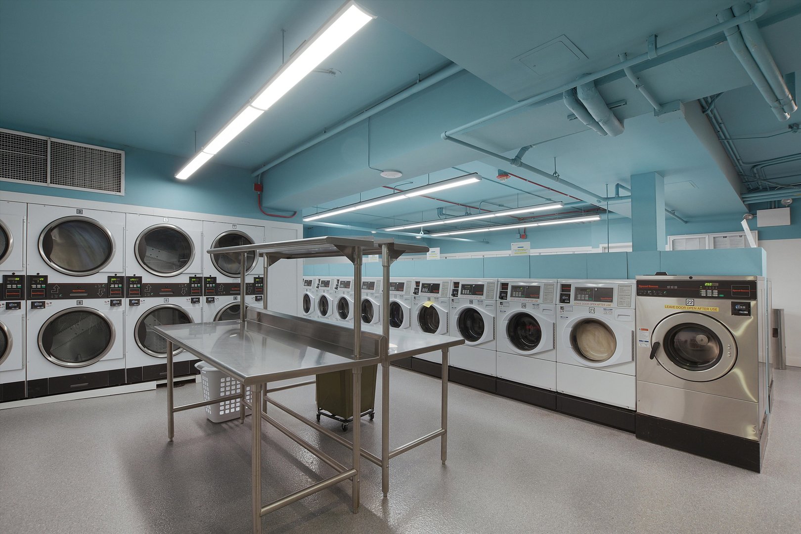 3930 North Pine Grove Avenue, Unit 2308 Chicago, IL 60613 - Photo 22 of 29 a utility room with dryer and washer