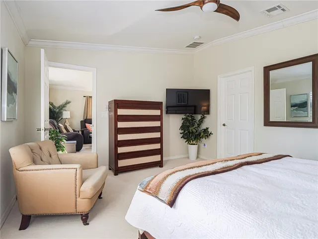 $2,400 | 5520 45th Avenue, Vero Beach, FL 32967