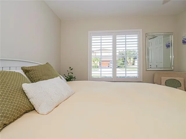 $2,400 | 5520 45th Avenue, Vero Beach, FL 32967