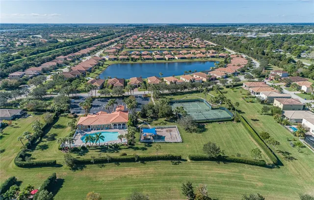 $2,400 | 5520 45th Avenue, Vero Beach, FL 32967