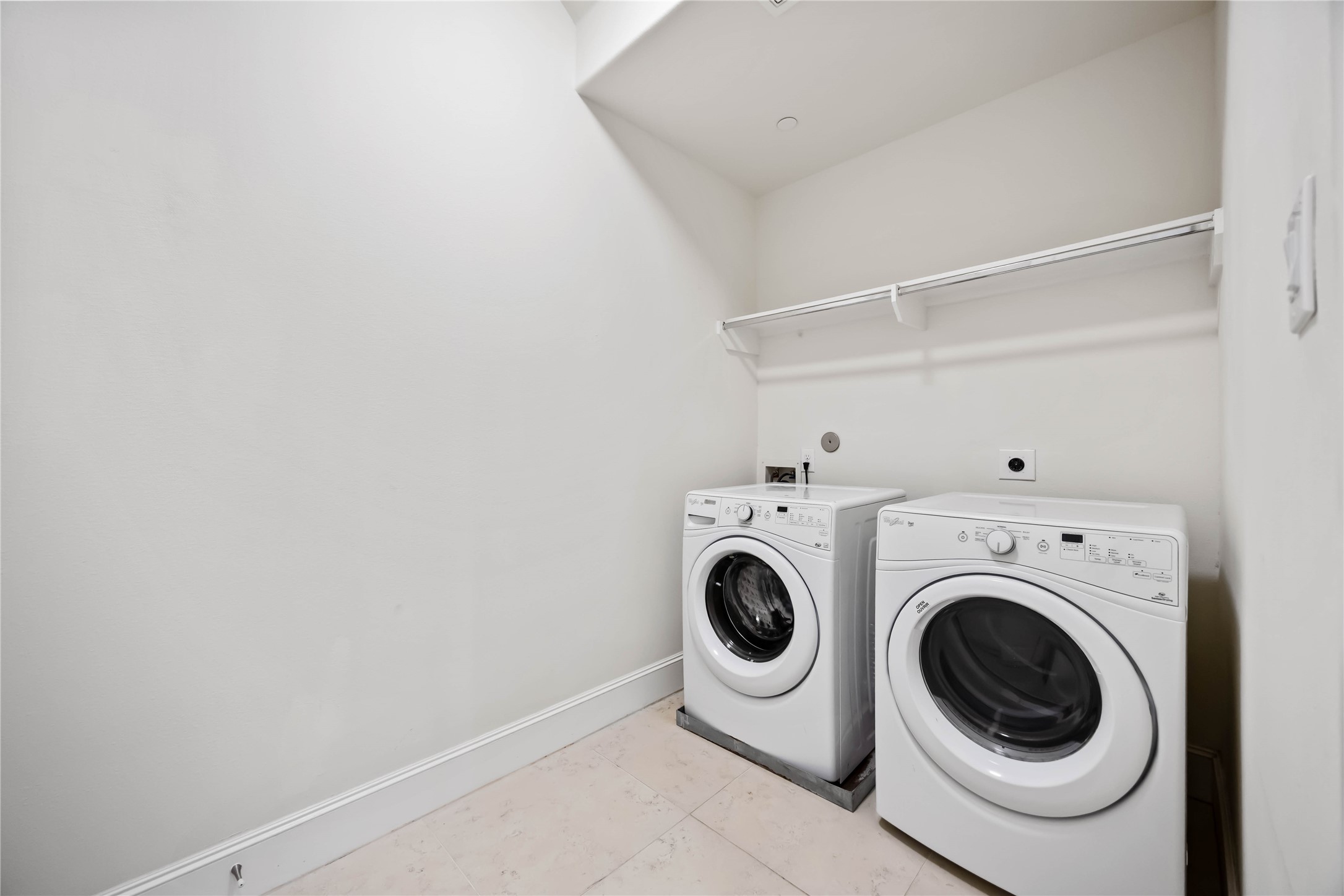 1104 Thompson Street Houston, TX 77007 - Photo 17 of 22