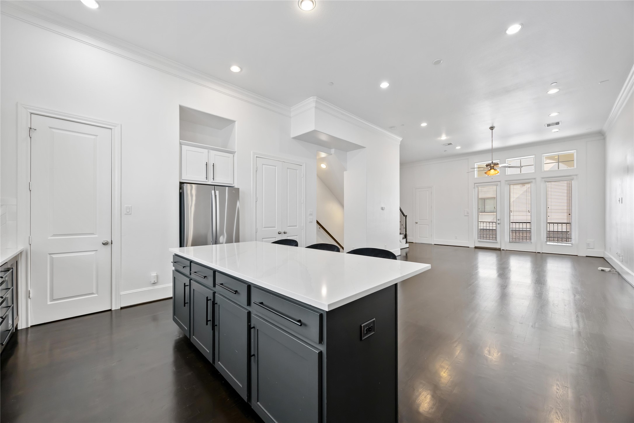 1104 Thompson Street Houston, TX 77007 - Photo 5 of 22