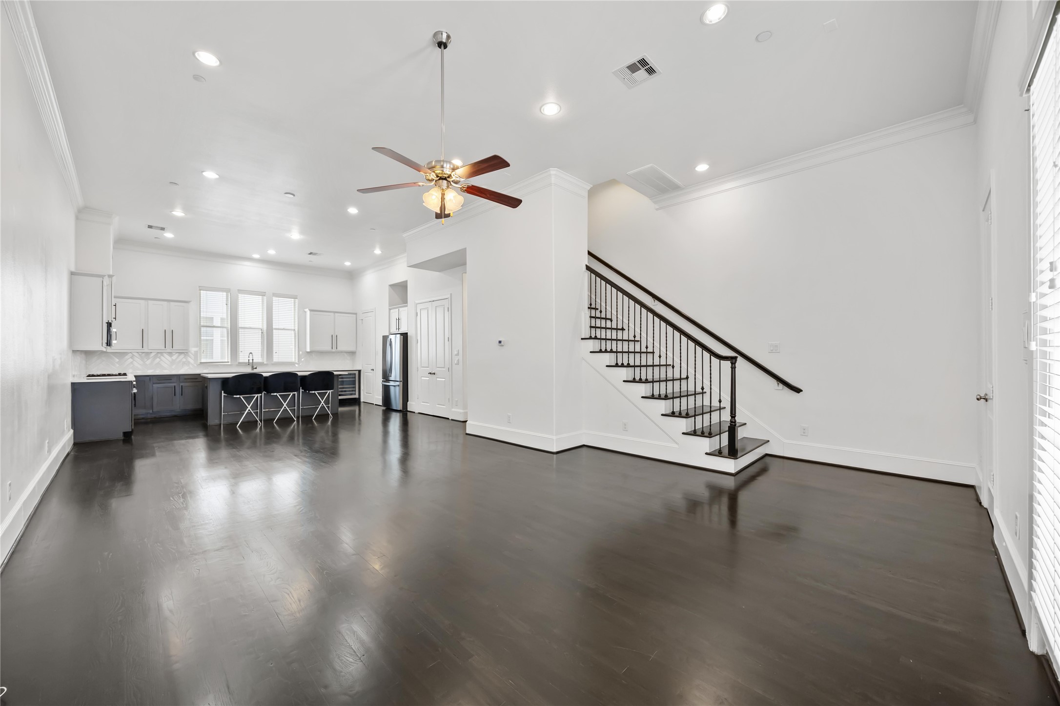 1104 Thompson Street Houston, TX 77007 - Photo 7 of 22