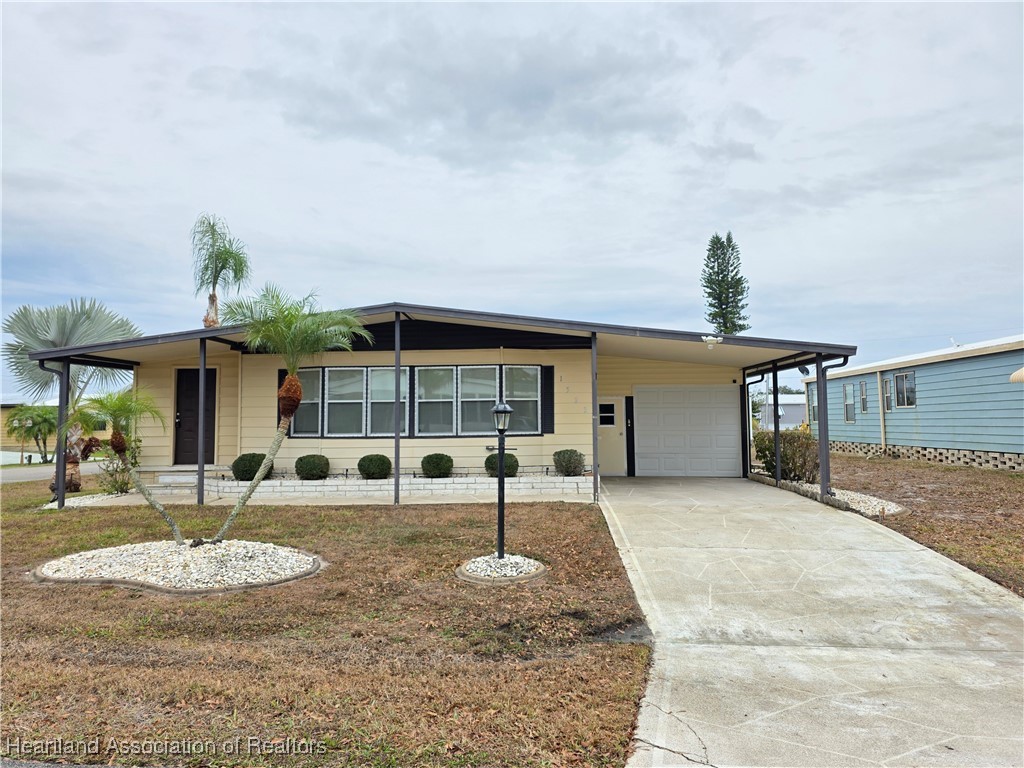1523 Caribbean Road Sebring, FL 33870 - Photo 1 of 46