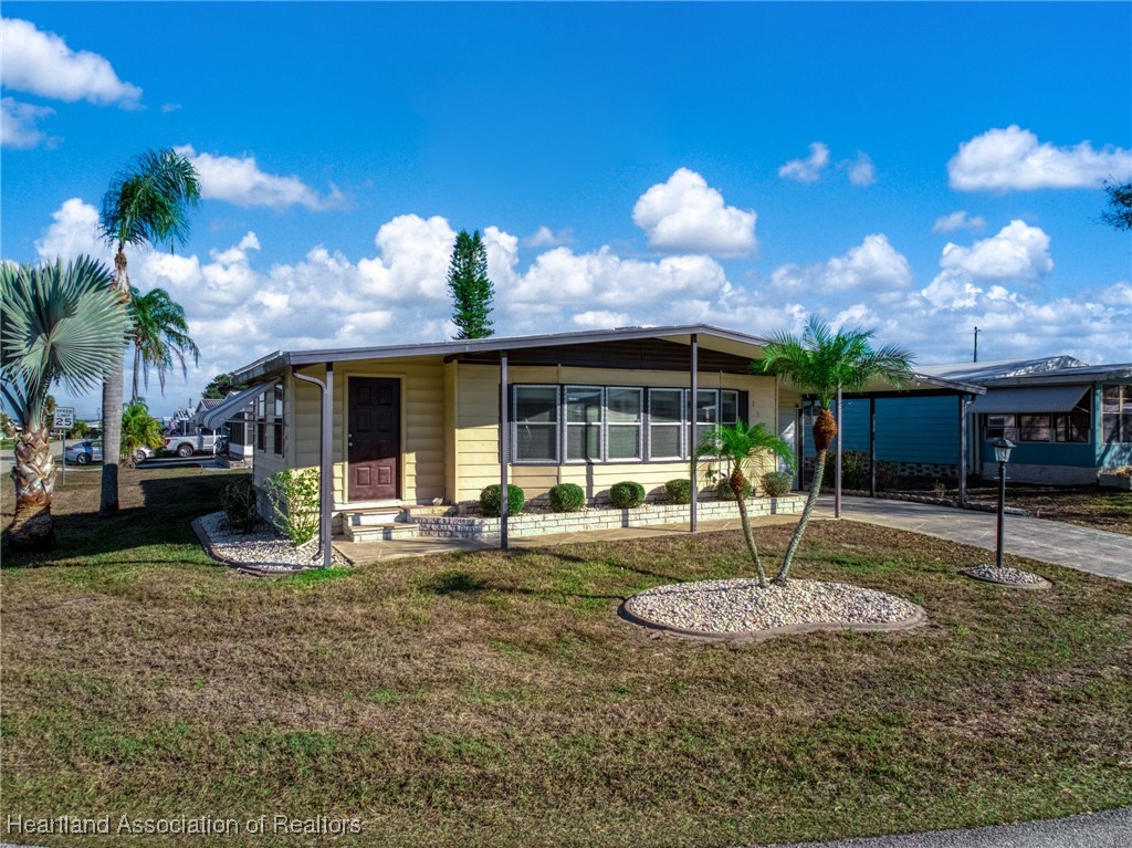1523 Caribbean Road Sebring, FL 33870 - Photo 2 of 46