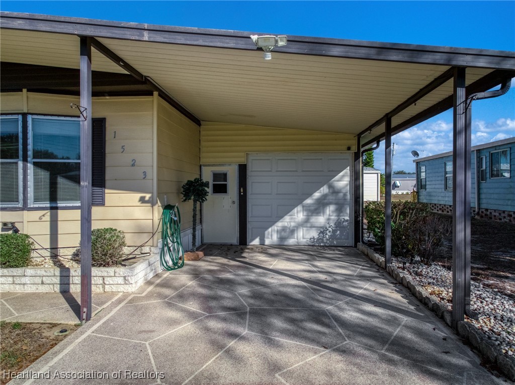 1523 Caribbean Road Sebring, FL 33870 - Photo 39 of 46