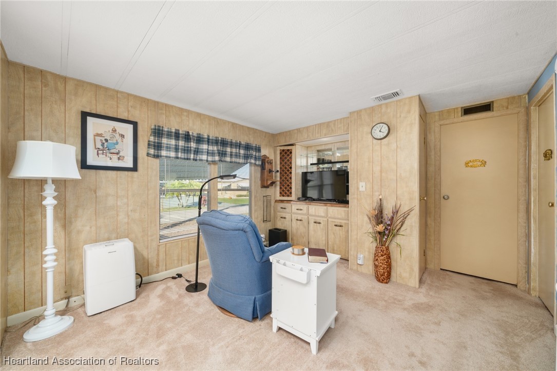1523 Caribbean Road Sebring, FL 33870 - Photo 6 of 46 DEN