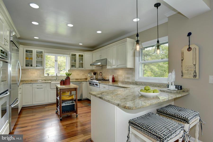14400 Seneca Road Darnestown, MD 20874 - Photo 5 of 29 Kitchen