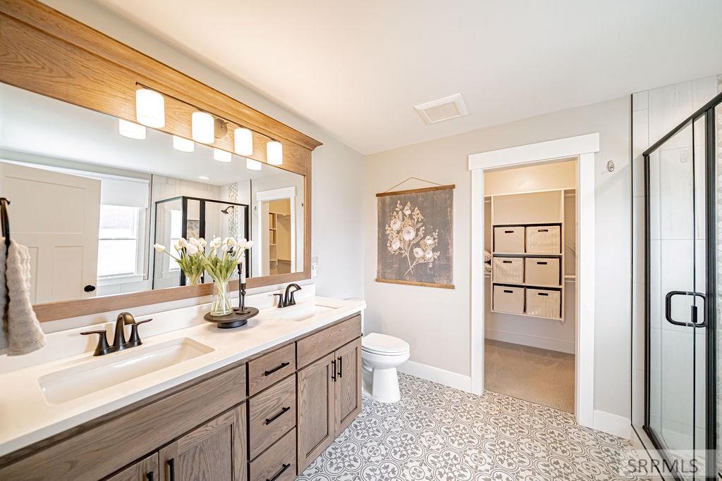 70 North 4161 Street Rigby, ID 83442 - Photo 27 of 60 Owner's Suite Bathroom