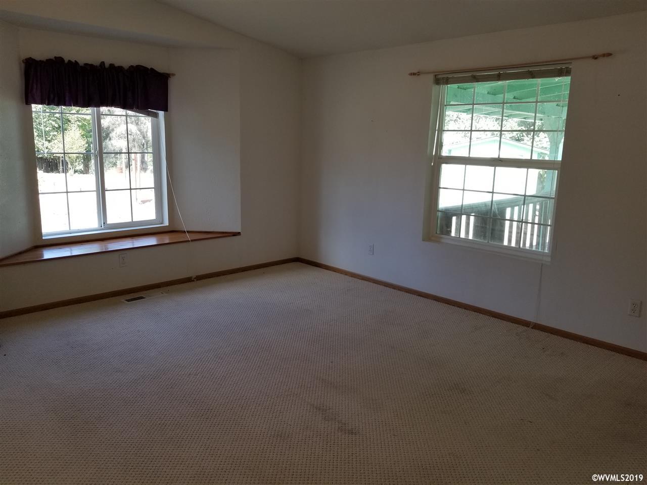 30549 Ridge Street Lebanon, OR 97355 - Photo 19 of 32 Gallery Image 19