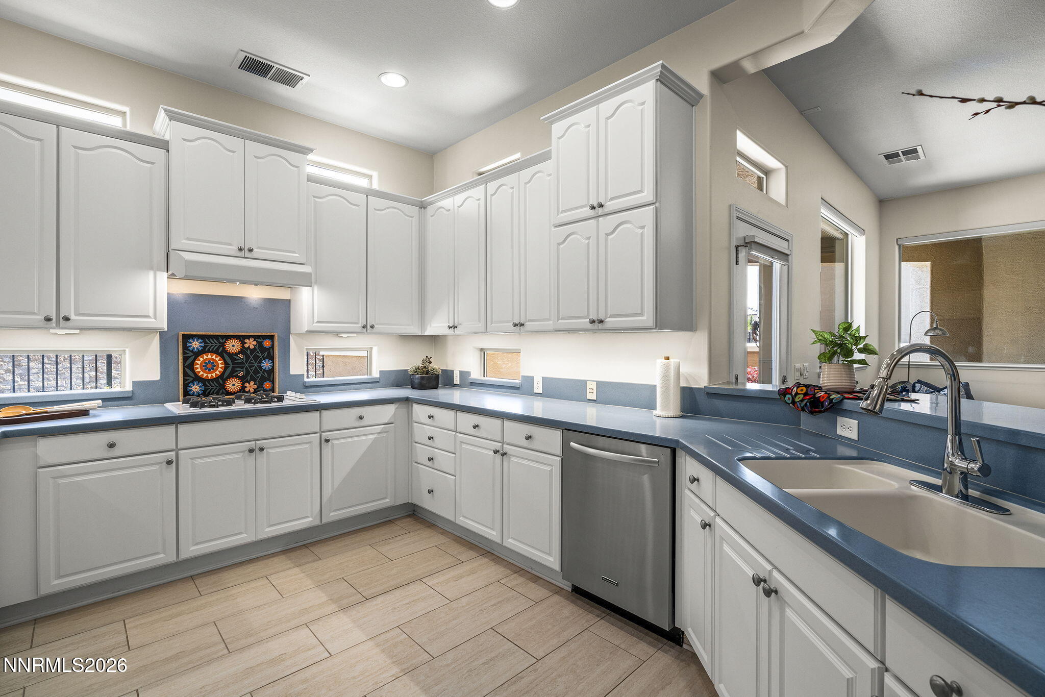 9900 Wilbur May Parkway, Unit 2401 Reno, NV 89521 - Photo 12 of 43 12-web-or-mls-_DSC6413