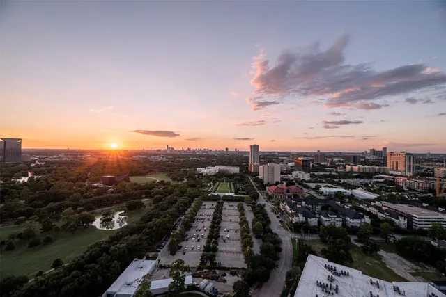 $1,625,250 | 1701 Hermann Drive, Unit 27CE, Houston, TX 77004