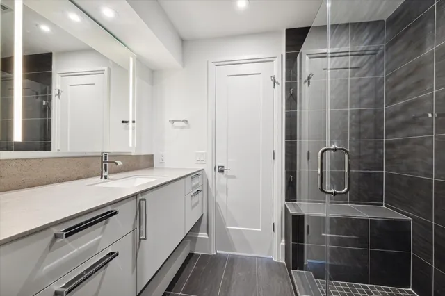 $1,625,250 | 1701 Hermann Drive, Unit 27CE, Houston, TX 77004