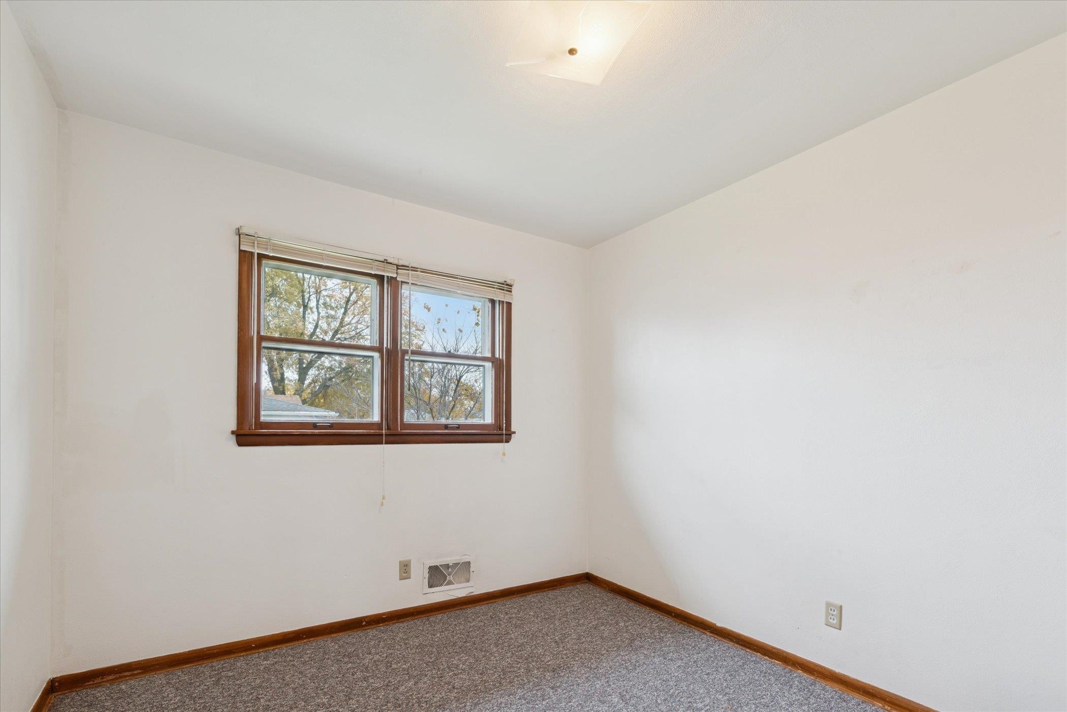 1727 24th Street Kenosha, WI 53140 - Photo 13 of 31