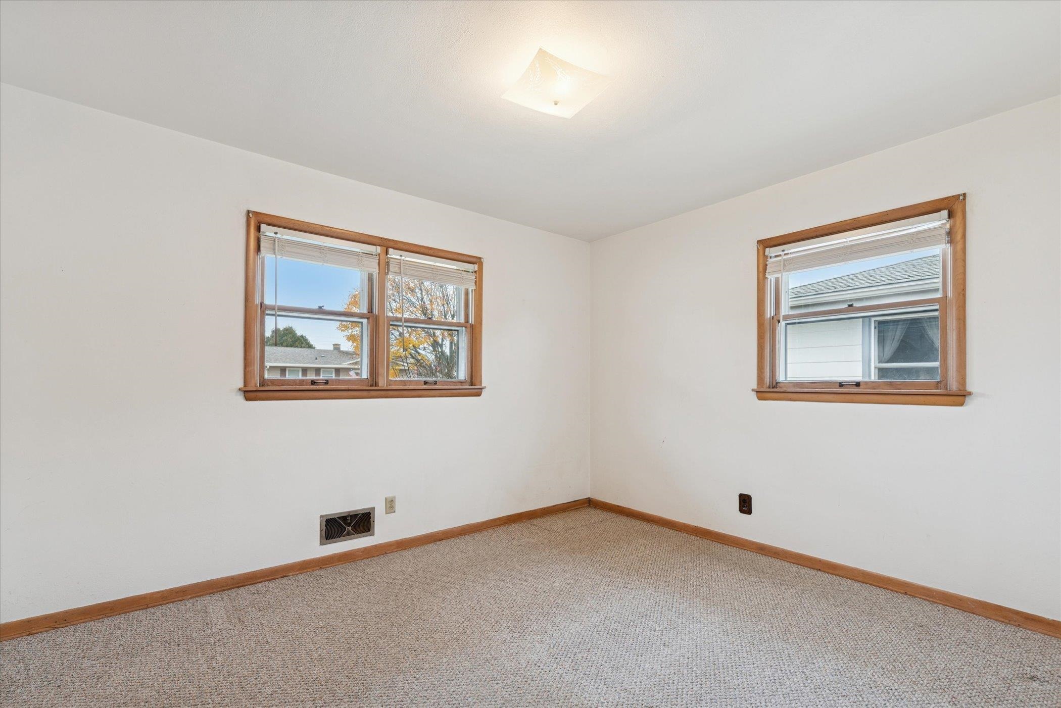 1727 24th Street Kenosha, WI 53140 - Photo 14 of 31