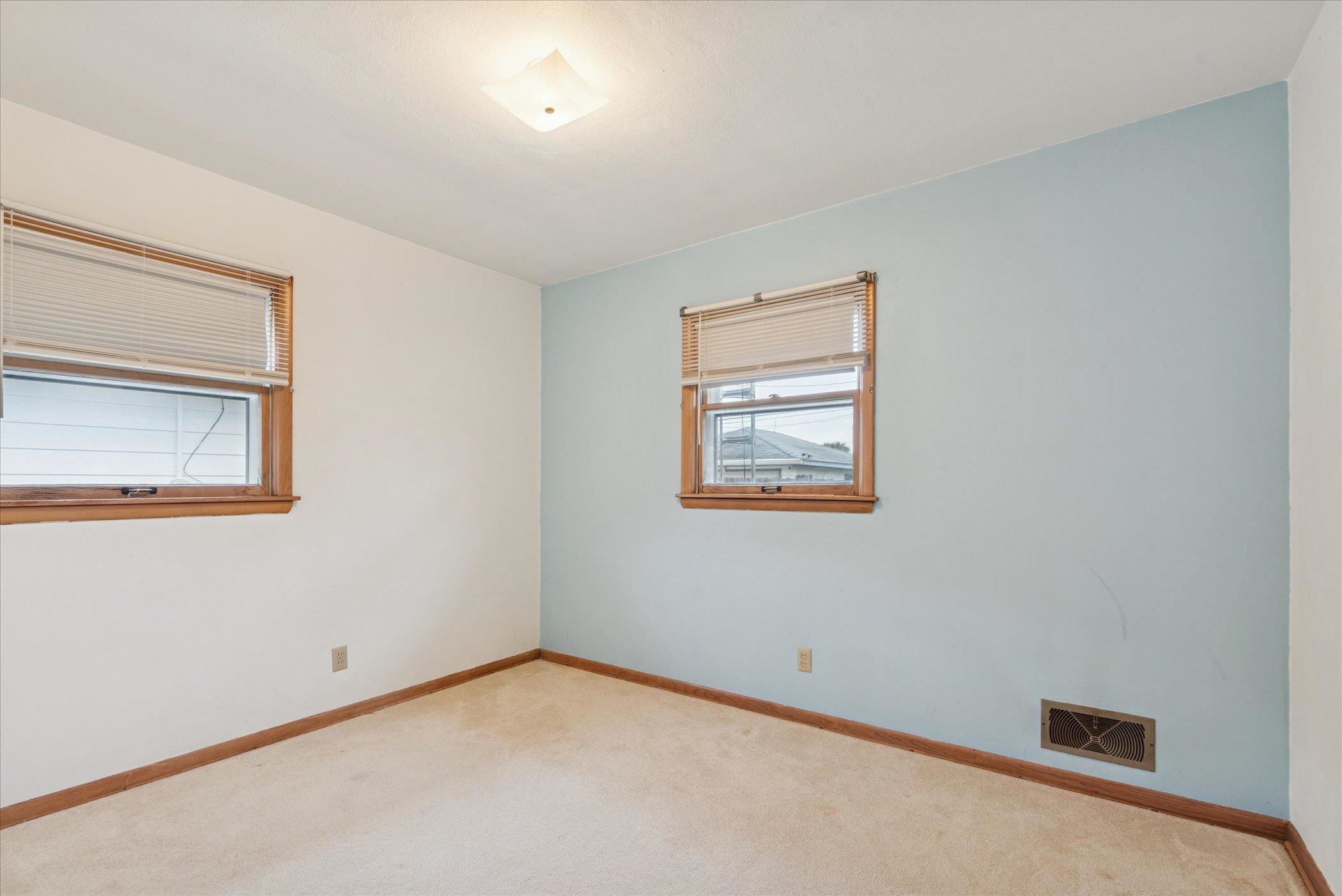 1727 24th Street Kenosha, WI 53140 - Photo 17 of 31