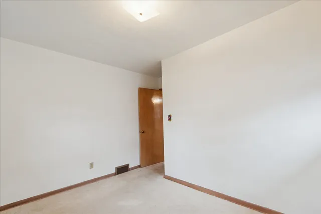 $294,900 | 1727 24th Street, Kenosha, WI 53140