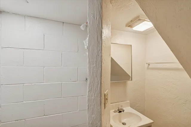 $294,900 | 1727 24th Street, Kenosha, WI 53140