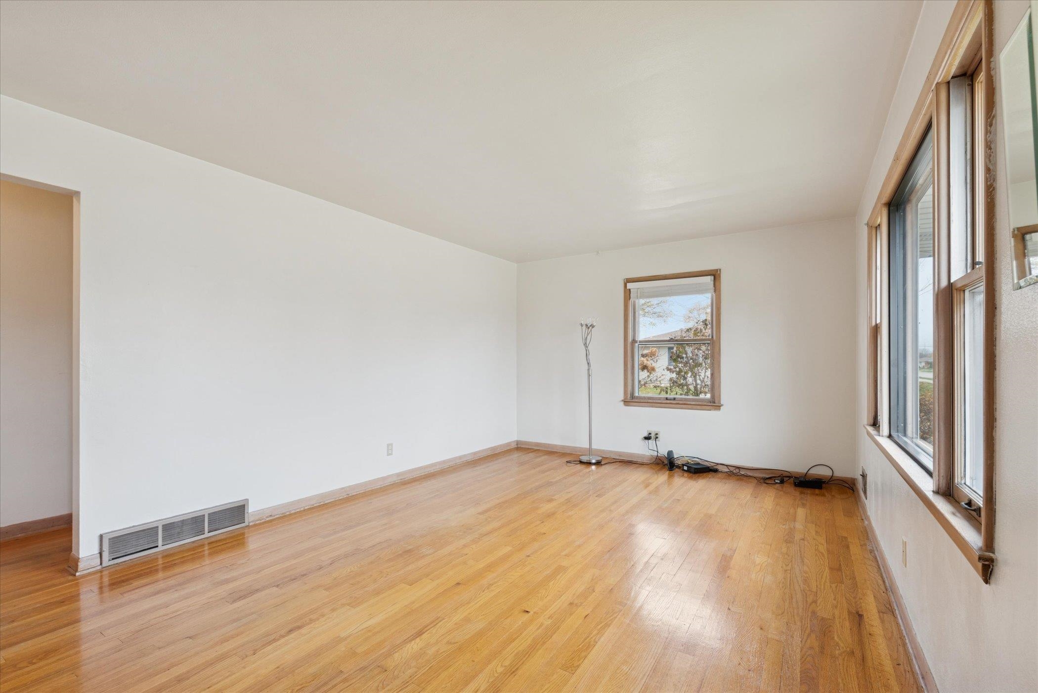 1727 24th Street Kenosha, WI 53140 - Photo 8 of 31