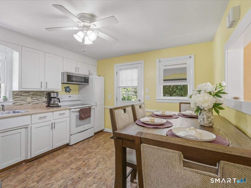 20 Bancroft Road Vernon, CT 06066 - Photo 8 of 40