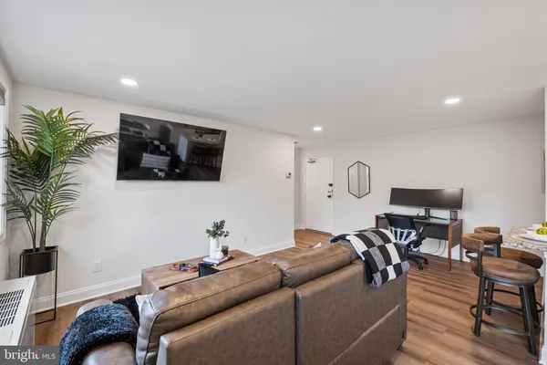 $145,000 | 8601 Manchester Road, Unit 220, Silver Spring, MD 20901