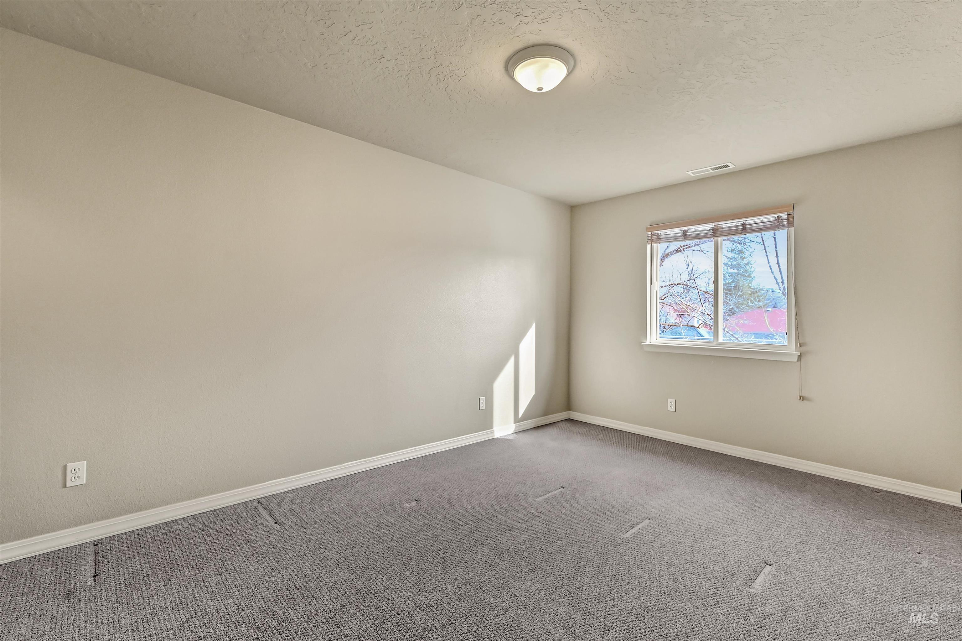 742 East State Street Boise, ID 83712 - Photo 10 of 32