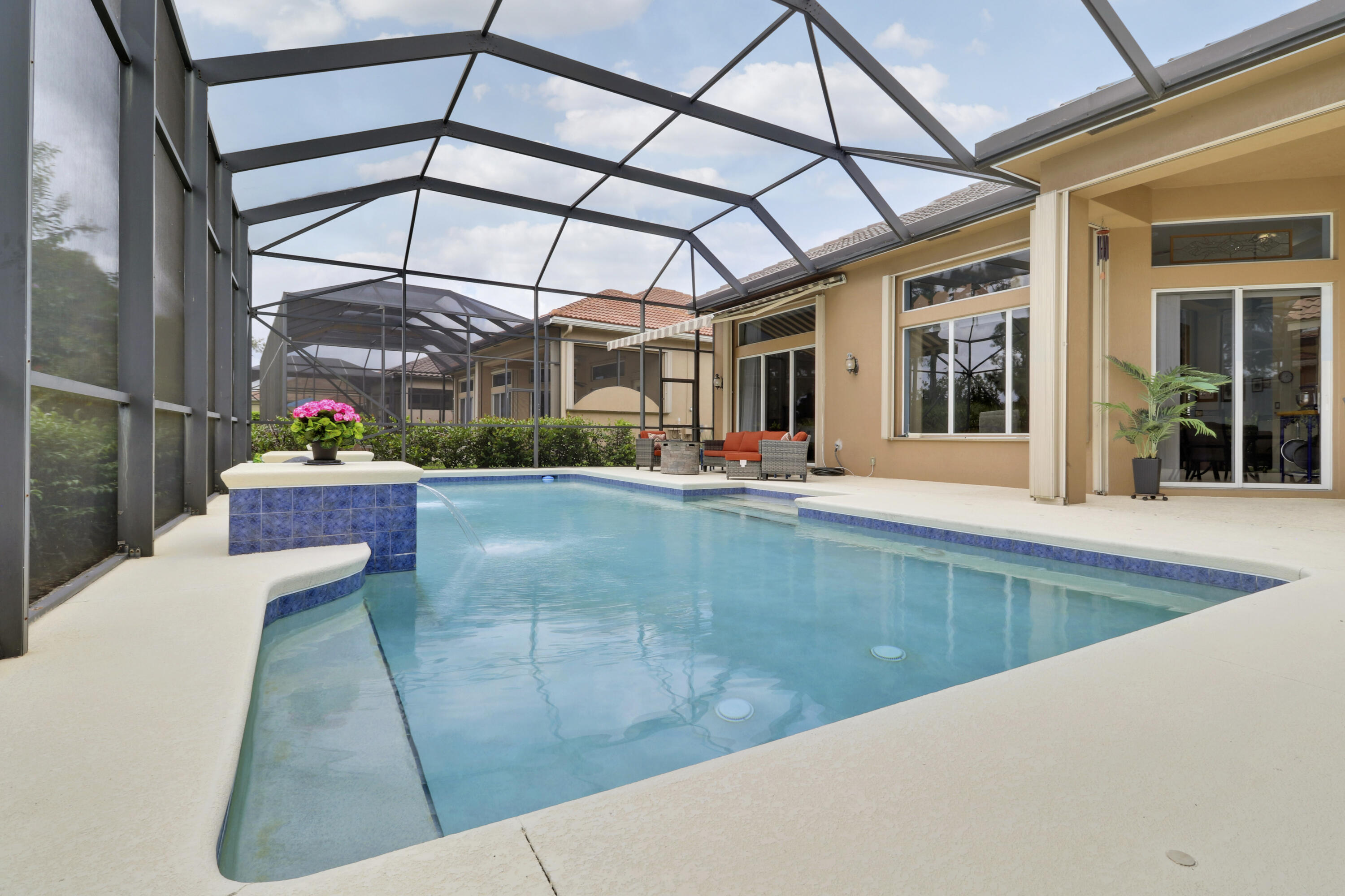 8618 Tompson Point Road Port St. Lucie, FL 34986 - Photo 41 of 76 Screened Pool