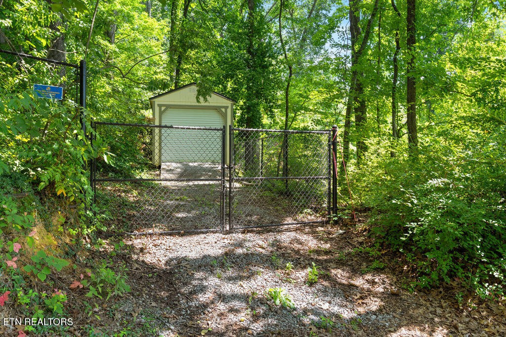 853 West Outer Drive Oak Ridge, TN 37830 - Photo 56 of 59 Gallery Image 56
