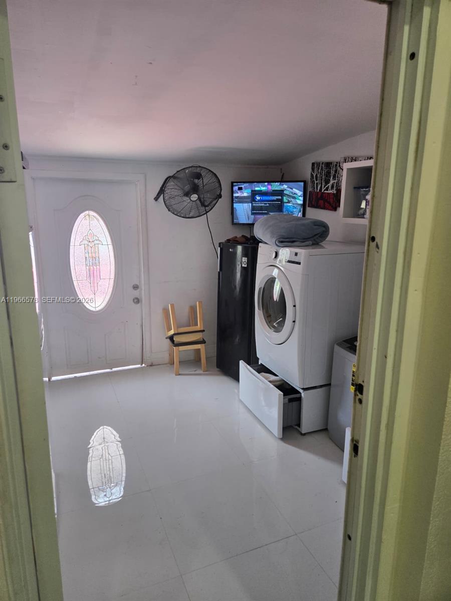 16242 Southwest 304th Terrace Homestead, FL 33033 - Photo 13 of 23