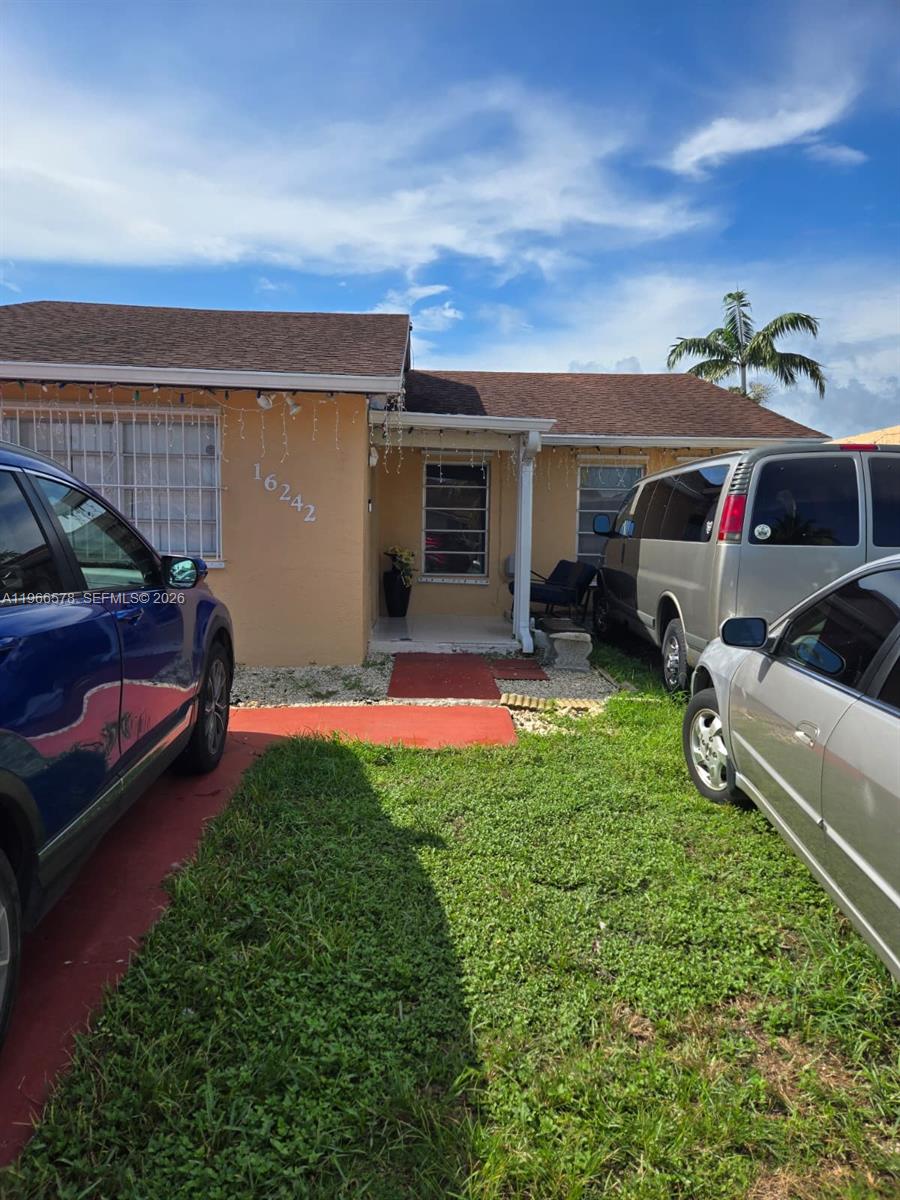 16242 Southwest 304th Terrace Homestead, FL 33033 - Photo 5 of 23