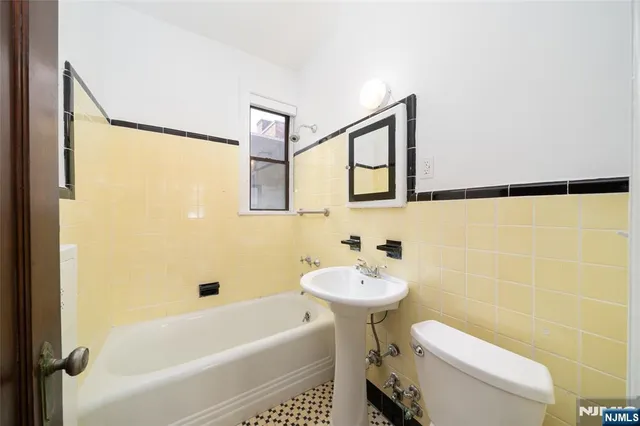 $299,900 | 1100 83rd Street, Unit 301, North Bergen, NJ 07047
