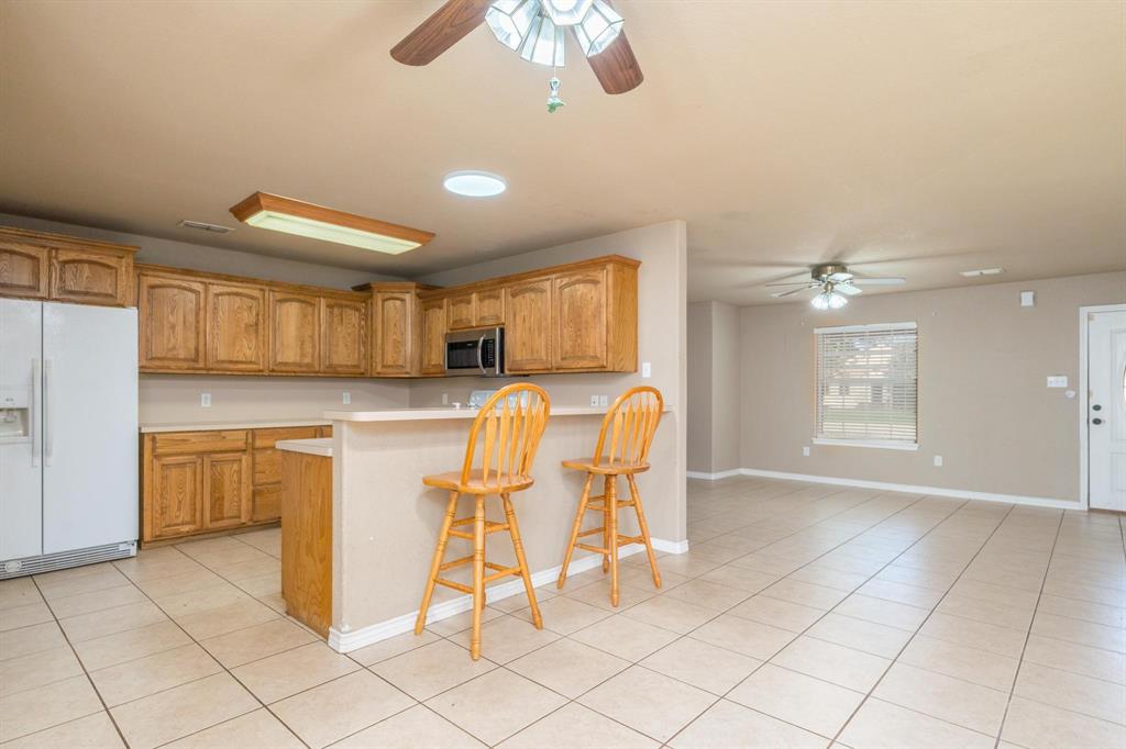 207 Locust Street Merkel, TX 79536 - Photo 8 of 40