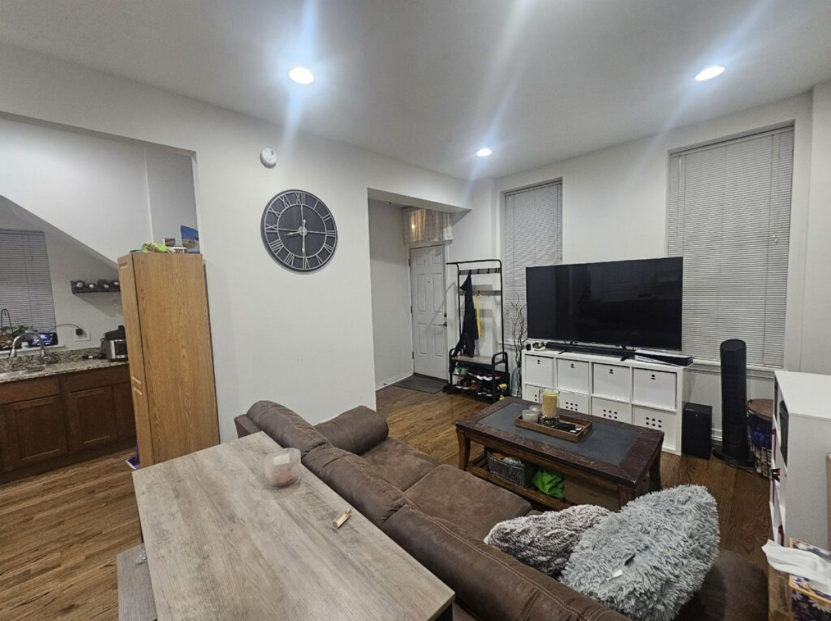 1644 North Hermitage Avenue, Unit 1F Chicago, IL 60622 - Photo 2 of 10