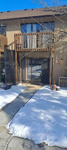$79,900 | 23 Jamaica Colony, Unit 5, Fox Lake, IL 60020