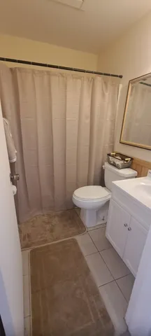 $79,900 | 23 Jamaica Colony, Unit 5, Fox Lake, IL 60020