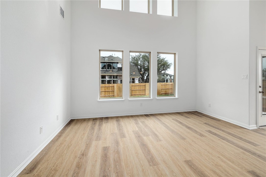 1212 Truscon Path Leander, TX 78641 - Photo 8 of 39