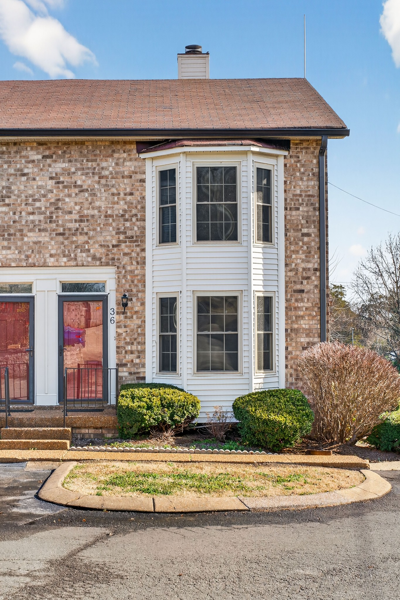250 Sanders Ferry Road, Unit 36 Hendersonville, TN 37075 - Photo 4 of 92 a front view of a house