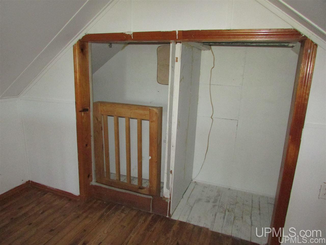 113 West Fall Street L'Anse, MI 49946 - Photo 8 of 17