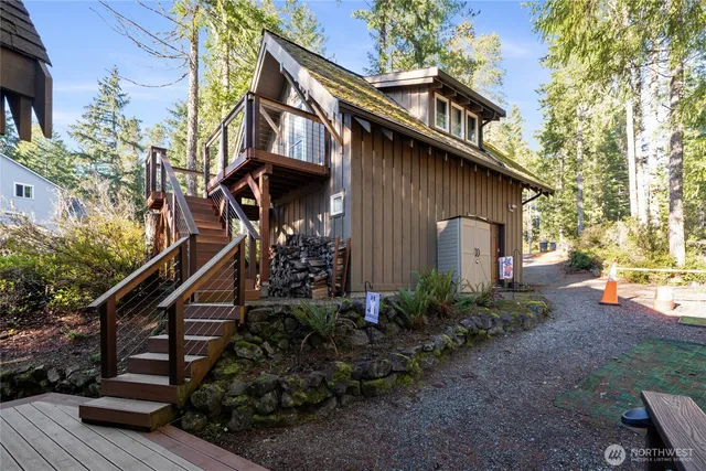 a bedroom with a bed and a window in it
