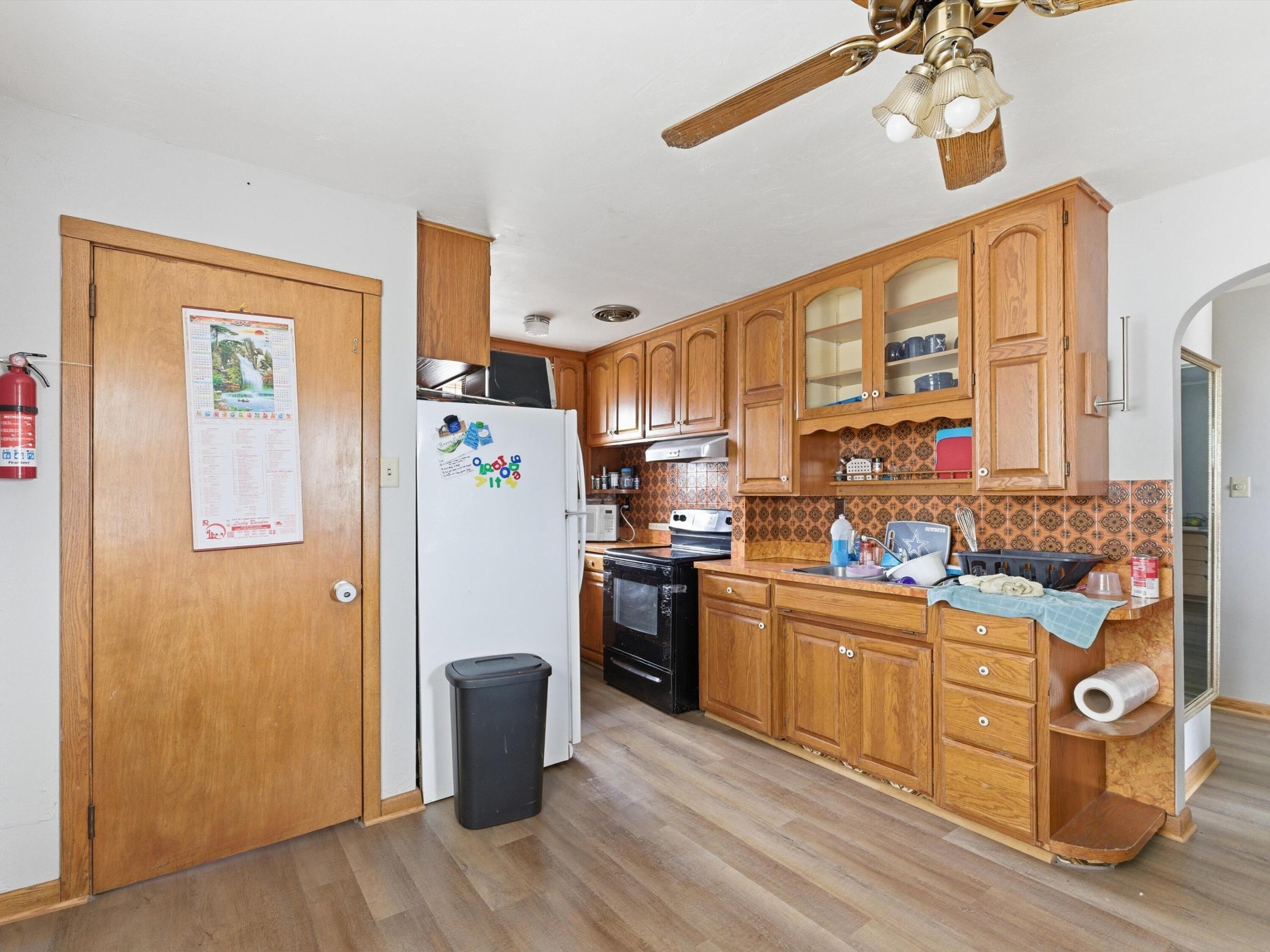 2201 Washington Street Manitowoc, WI 54220 - Photo 15 of 28 15-B-015_2947453_00414