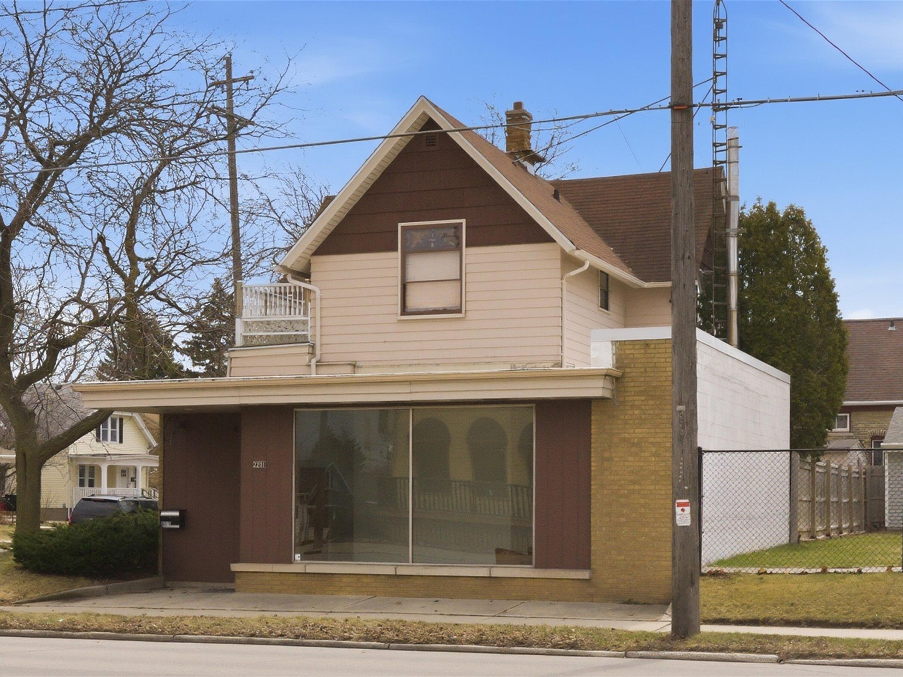 2201 Washington Street Manitowoc, WI 54220 - Photo 3 of 28 03-003_2947453_00468