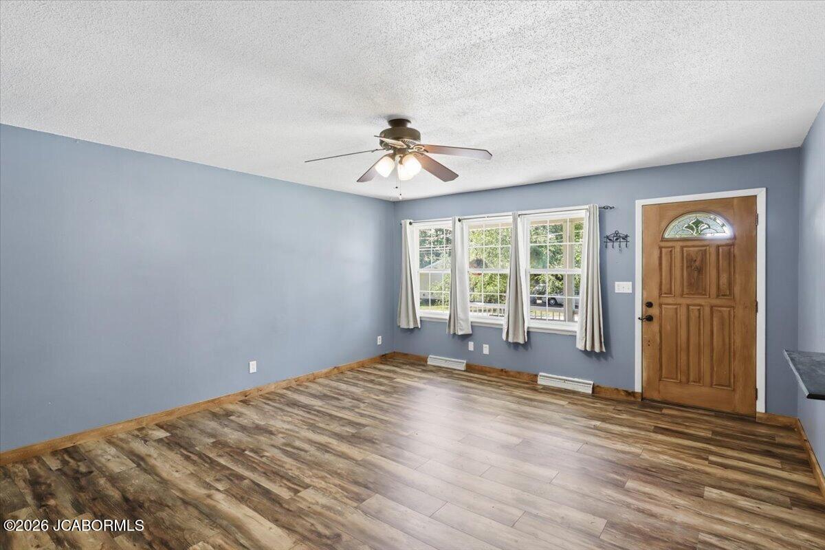 101 West Haynes Street Eldon, MO 65026 - Photo 7 of 22